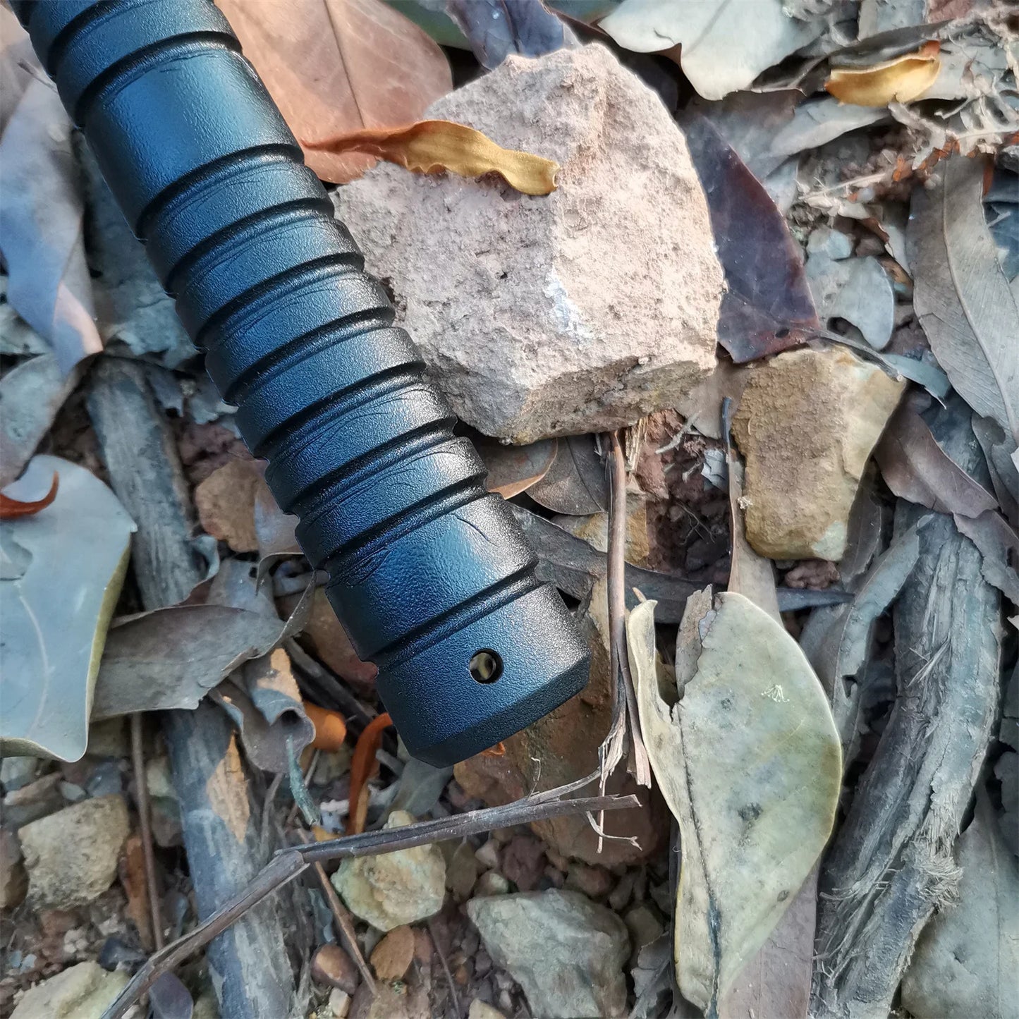 Survival Axe Tactical Hunting Hammer Multifunction Camping Hand Fire Axe Portable Plascti Handle Ax Outdoor Rescue Tools